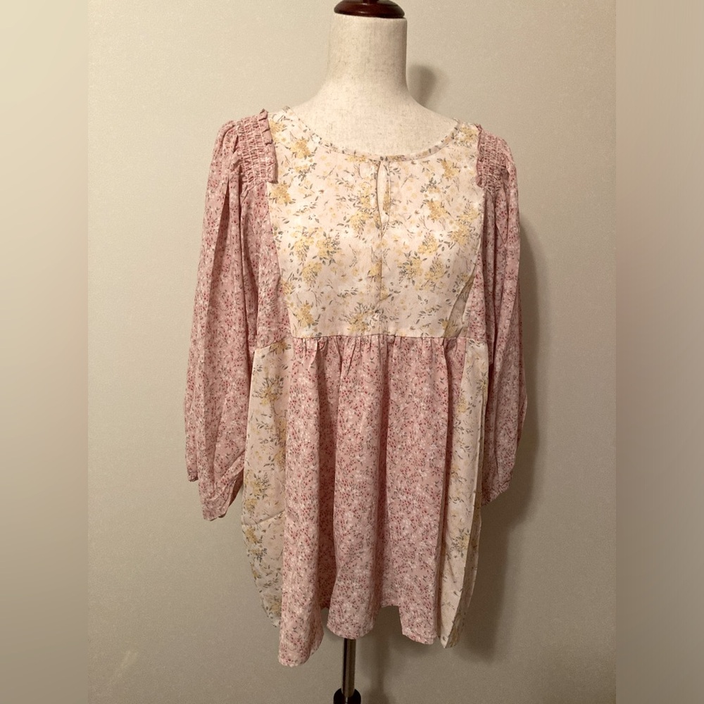 UMGEE Muti-colored Pullover Baby Doll Top. Size L. NWT